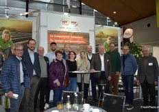 Das Team der OGA/OGV Nordbaden gemeinsam mit dem Vorstand der OGM Obstgroßmarkt Mittelbaden eG.